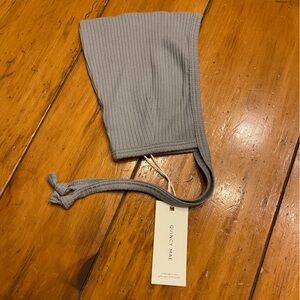 Quincy Mae Ribbed Pixie Bonnet in dusty blue. Size 3-6M NWT